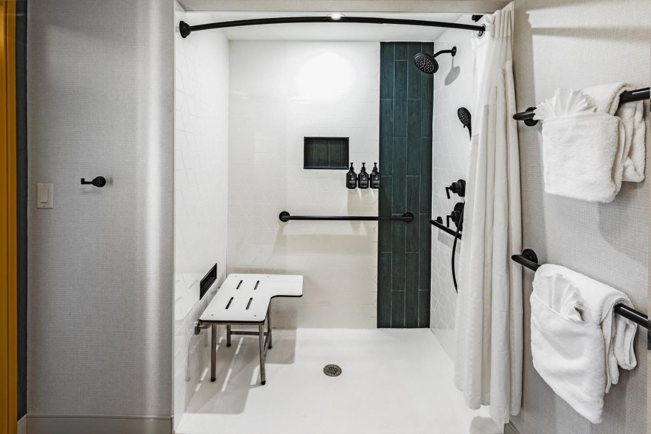 Hotel Indigo Spring - Woodlands Area By Ihg Exterior photo