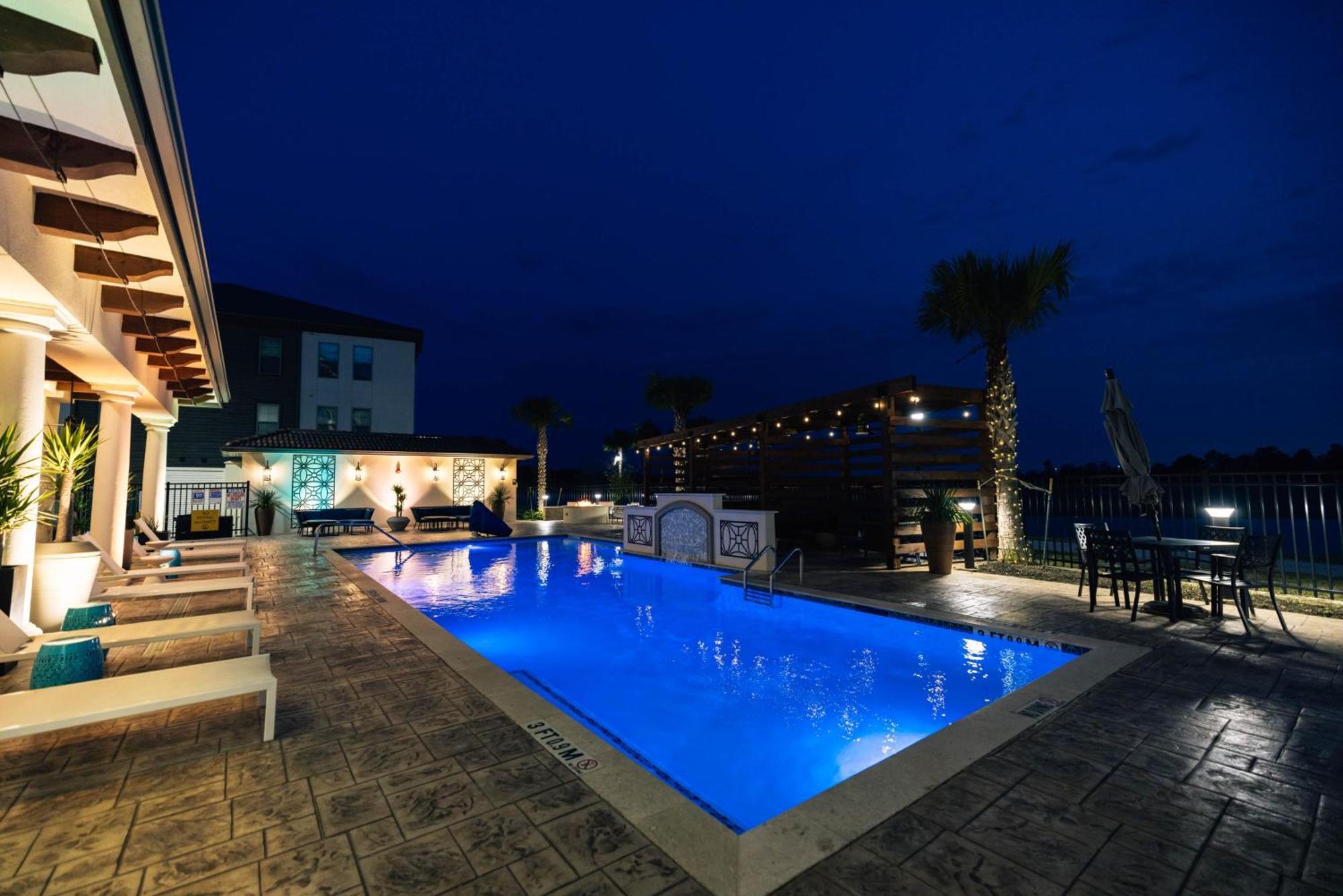 Hotel Indigo Spring - Woodlands Area By Ihg Exterior photo